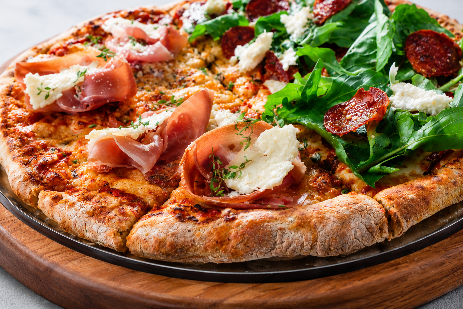Pizza Crudo e Rúcula